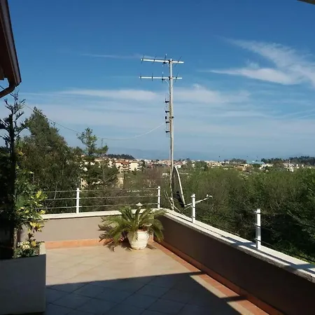 Selini Appartement Alepou